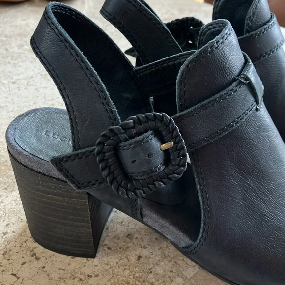 NWOB Lucky Brand Women's Juliane Black Leather Cutout Heeled Sandal - Picture 11 of 13